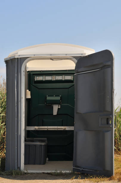 Porta potty delivery and setup in Koontz Lake, IN